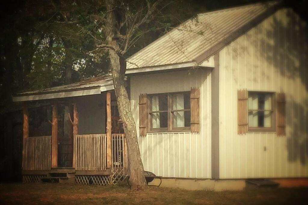 Bourbon Trail Cabin On The Farm Lawrenceburg Dış mekan fotoğraf